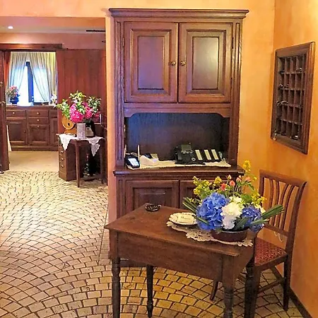 Miniere Hotel 3*