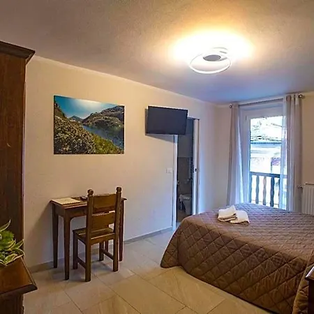 Miniere Hotel 3*